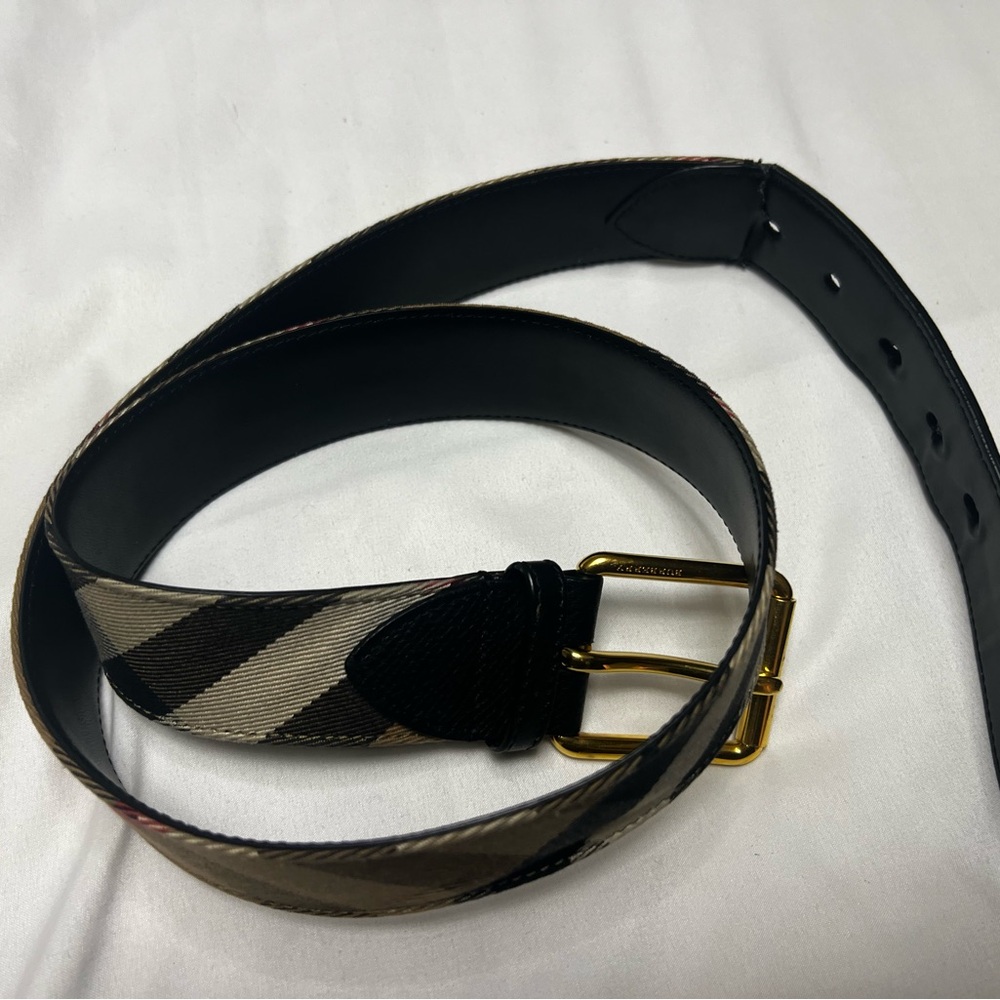 Burberry Men's Black and Tan Belt
